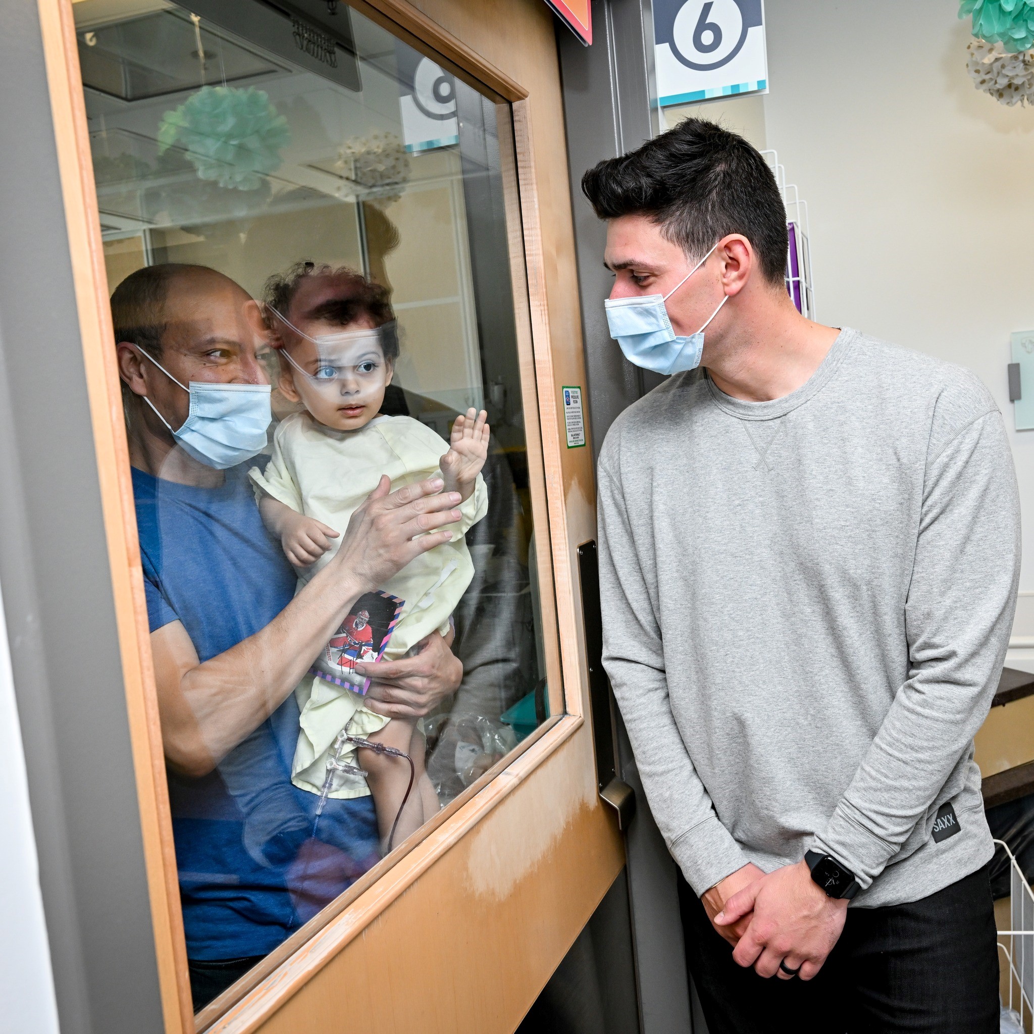 Carey Price visits the MCH