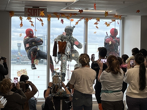 An impressive show at the Montreal Children's Hospital 