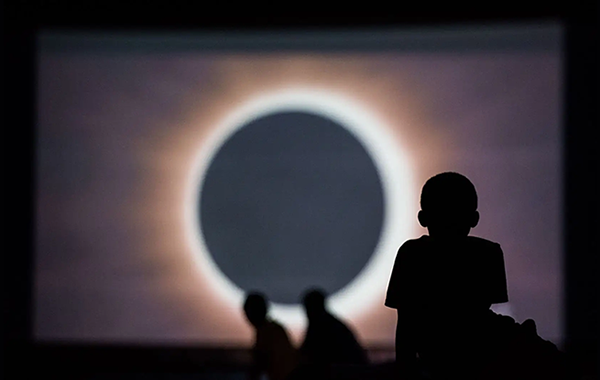 Eclipse: measures at the MCH