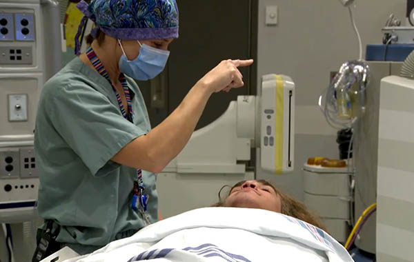 Hypnosis to replace general anesthesia