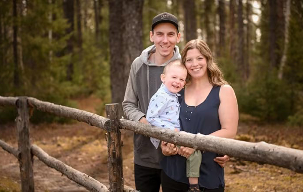 Young woman with rare cancer waits for RAMQ to fund out-of-province clinical trial