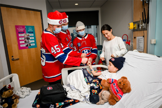 Montreal Canadiens brighten the day for patients at the MCH