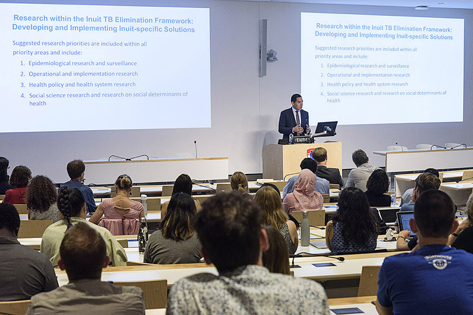 Natan Obed giving a lecture on TB elimination in Inuit communities at the Research Institute of the MUHC, Glen site.