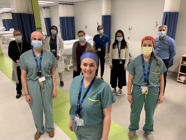 Left to Right: Occupational Therapist Kendra Berry, Kristin Dagenais, Tanvir Dhoot, Laura Schenk, Jaclyn Stevenson, Kelly Epstein, Mai Christine Nguyen, Kelly Race and Kashif Baig, manager of the Department of Occupational Therapy (Adult Sites) at the MUHC.