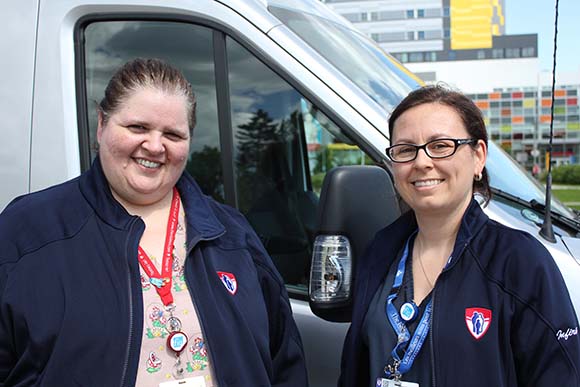 From left to right : Lyne Mainville and Émilie Demers.