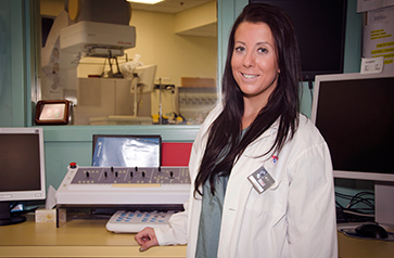 Lisa Goldenberg, a radiotherapy technologist from the Division of Radiation Oncology