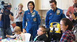  American astronaut Nicole Stott and patients