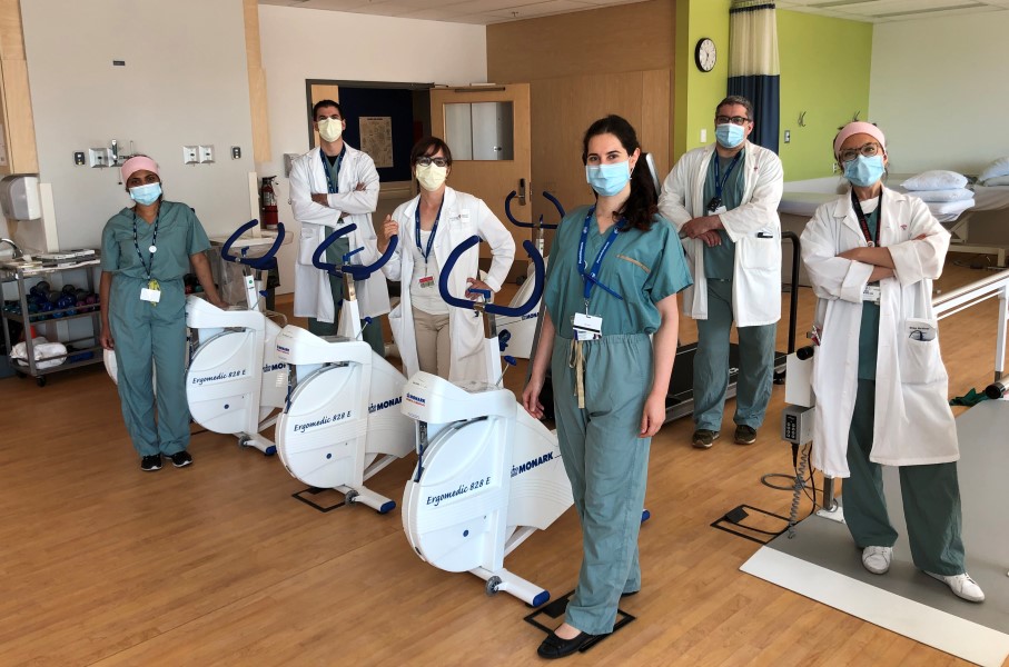 (six, from left to right) : Suma Das, Joe Pazienza, Patricia Barassi, Maria Pourasadi, Angelo Simonelli and Angela Di Girolamo (COVID physio team, absent: Timothy Ho)